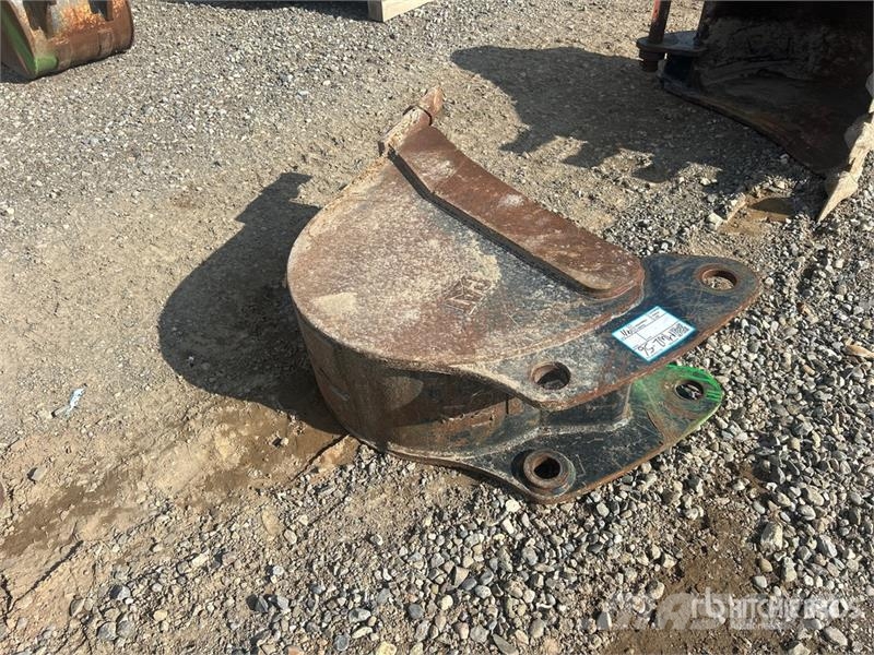 13 in Digging Bucket Kanalak