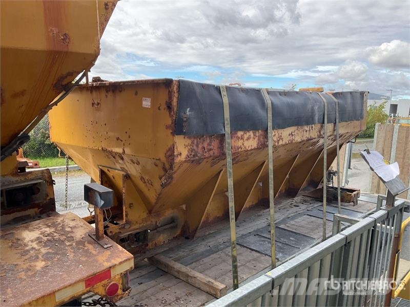 14 ft Salt Spreader Sableuse et saleuse