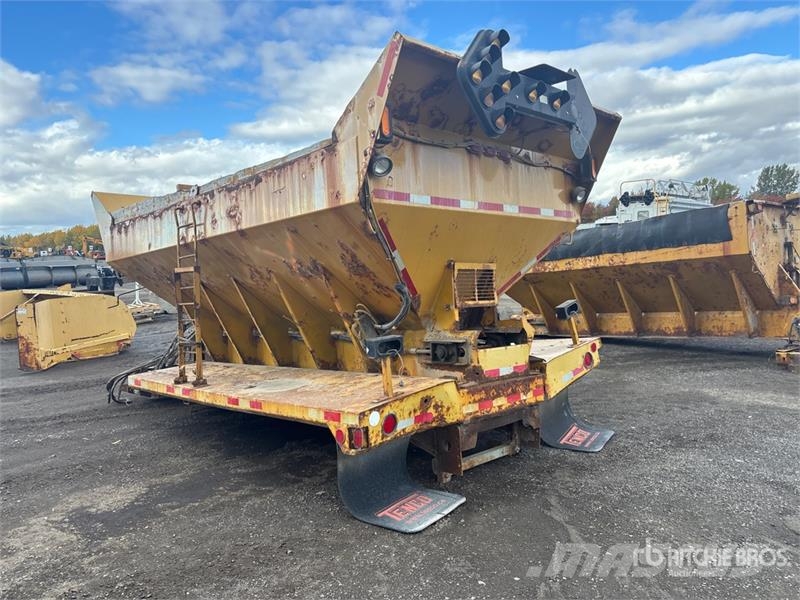 14 ft Salt Spreader Posipači soli i peska