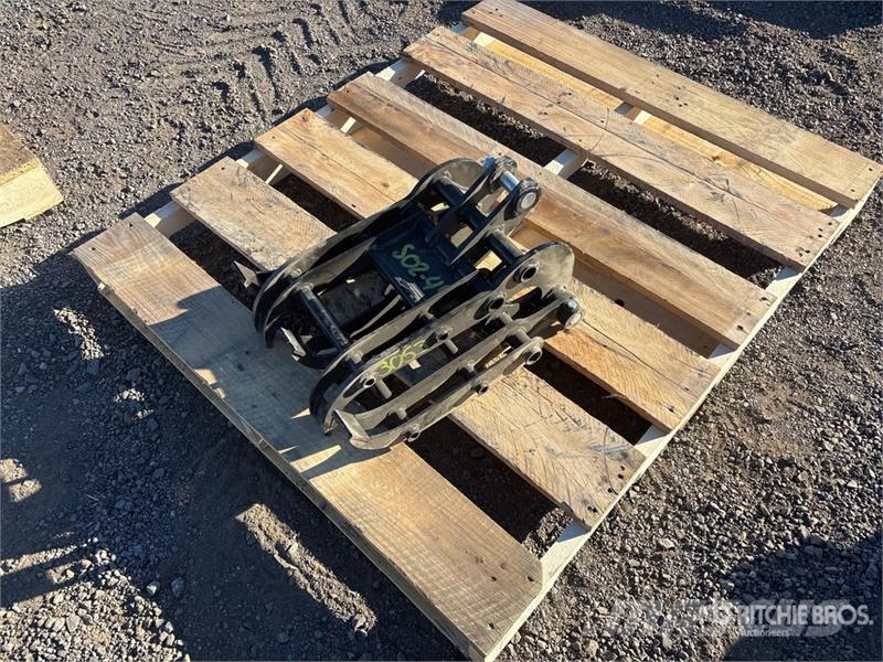  15 in Excavator Grapple (Unused) خطاطيف