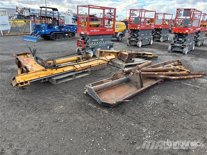  153 in Motor Grader Snow Wing - Fits Champion 740 حراثات ونصول الجليد