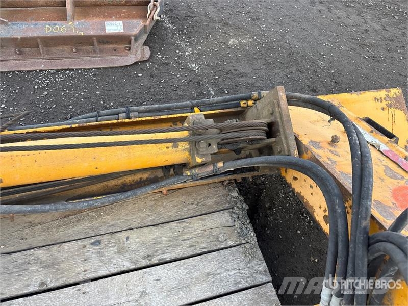  153 in Motor Grader Snow Wing - Fits Champion 740 حراثات ونصول الجليد