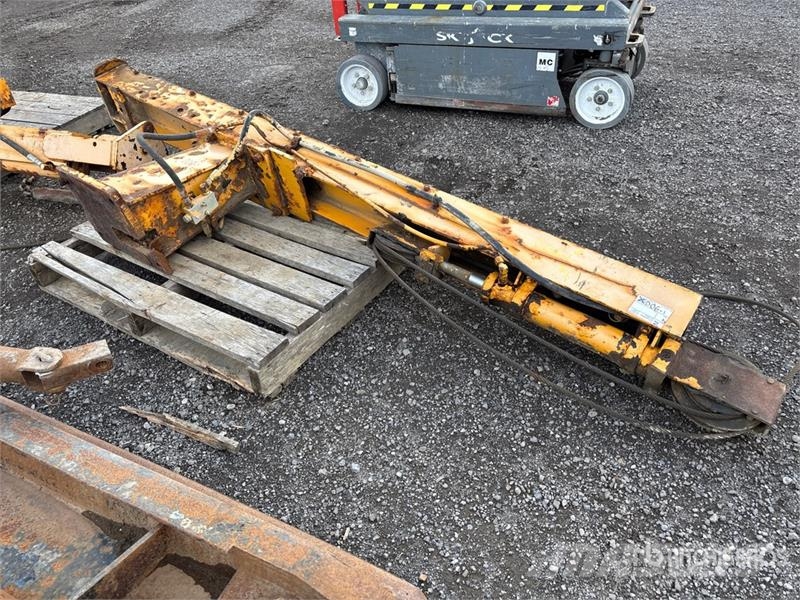  153 in Motor Grader Snow Wing - Fits Champion 740 حراثات ونصول الجليد