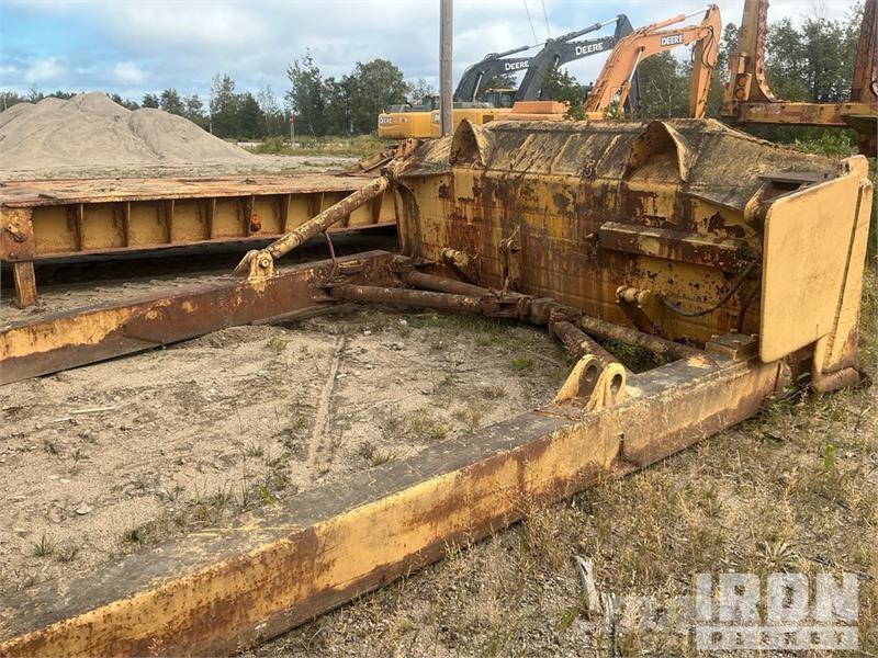 156 in Straight Dozer Blade - Fits Cat D8 Tolólapok
