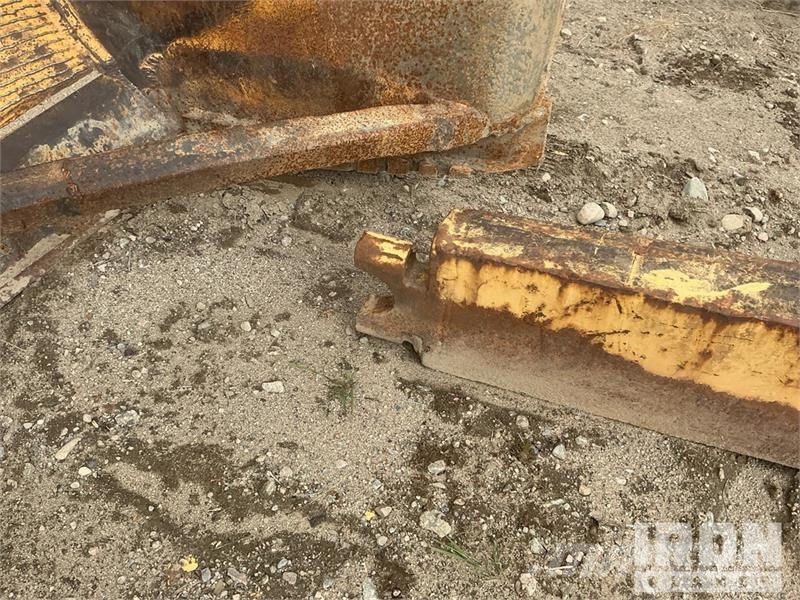 156 in Straight Dozer Blade - Fits Cat D8 Tolólapok