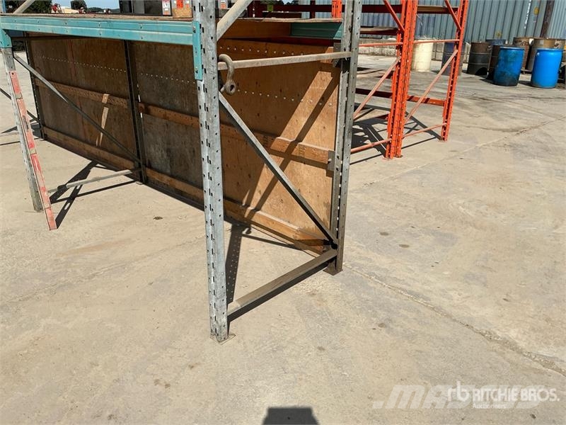  16' 4" x 41.5" Shelving Drugi deli