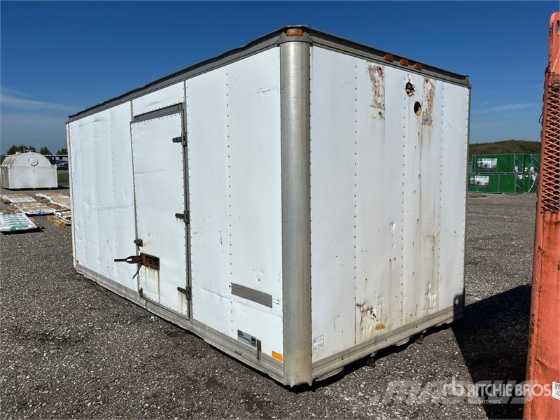 16 ft 10 in x W 8 ft x 8 ft Van Truck Body Transportes - Outros