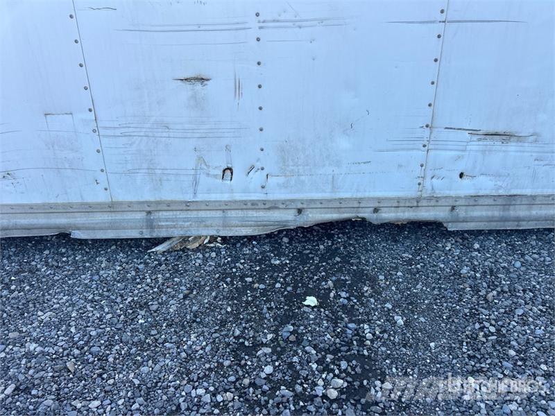 16 ft 10 in x W 8 ft x 8 ft Van Truck Body Transportes - Outros