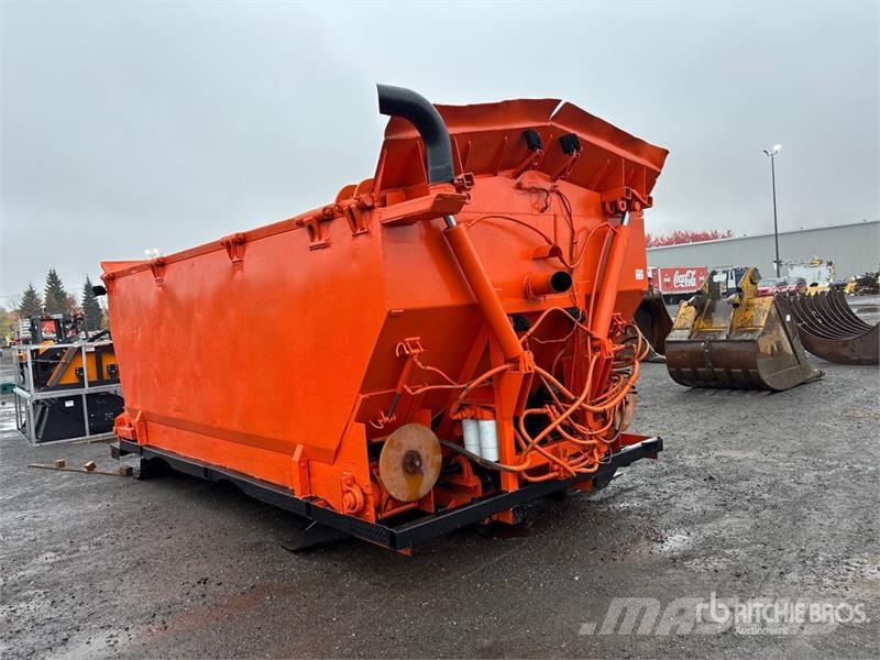  16 ft Salt Spreader Розсіювачі солі та піску