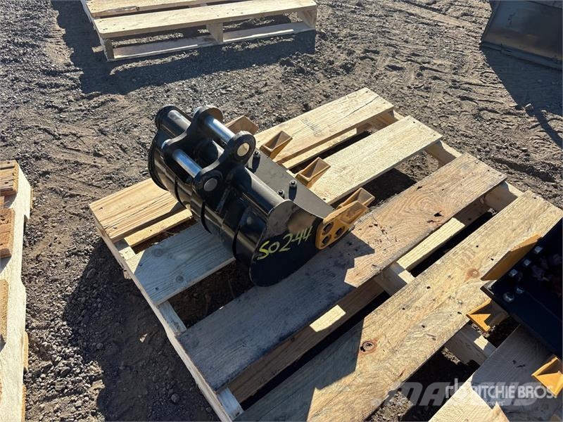  16 in Digging Excavator Bucket (Unused) Buckets