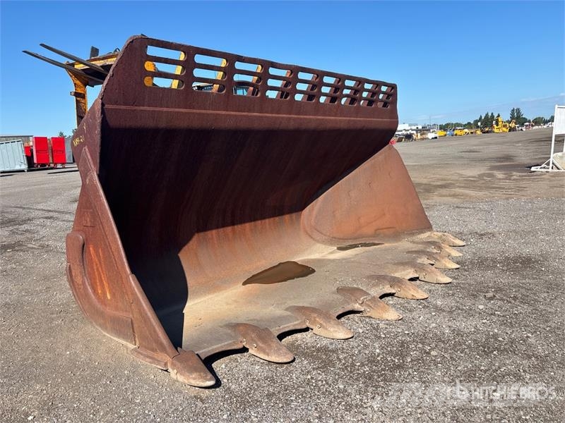 168 in Tilting Wheel Loader Bucket - Fits Cat 988 Godet
