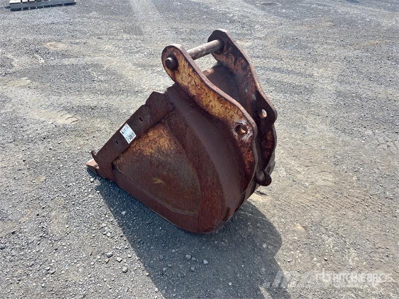  17 in Backhoe Loader Bucket Godet