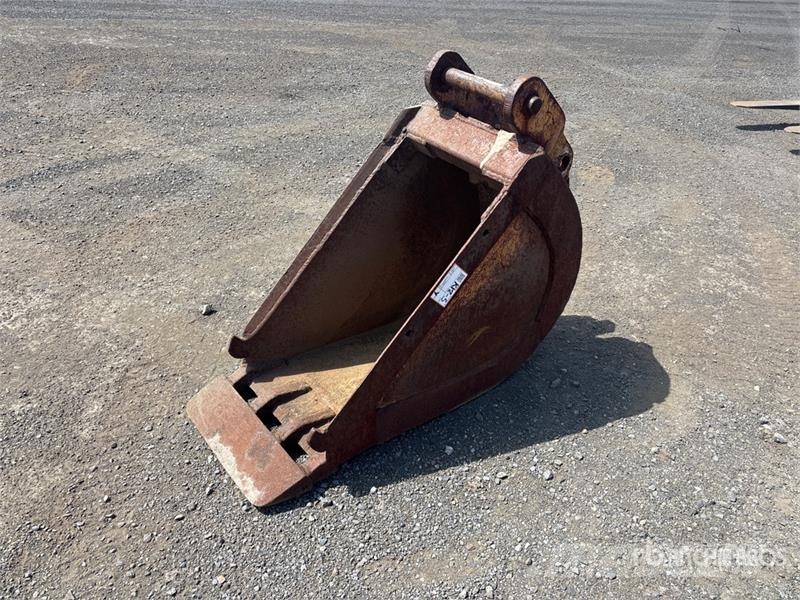  17 in Backhoe Loader Bucket Godet