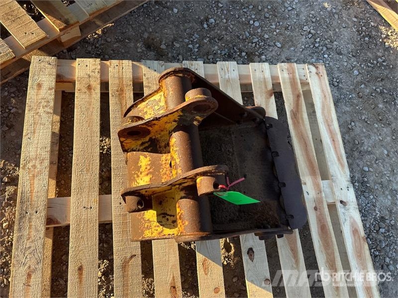 17 in Cleanup Excavator Bucket دلاء
