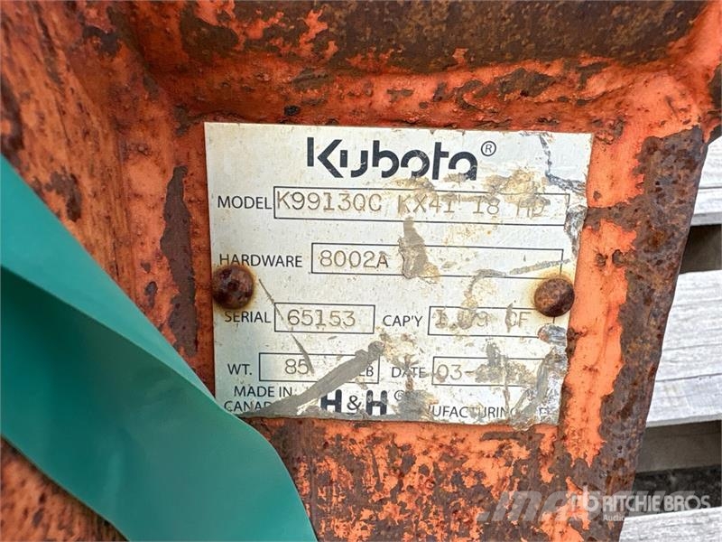 17 in Q/C Digging Bucket - Fits Kubota 挖斗