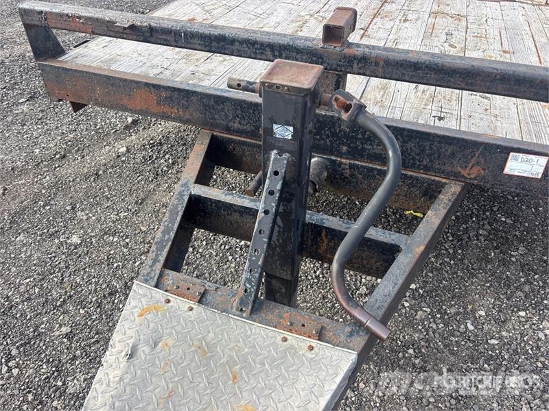 18 ft T/A Flatbed Trailer Причепи-платформи/бокове розвантаження