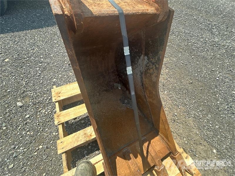  18 in Q/C Digging Excavator Bucket Godet