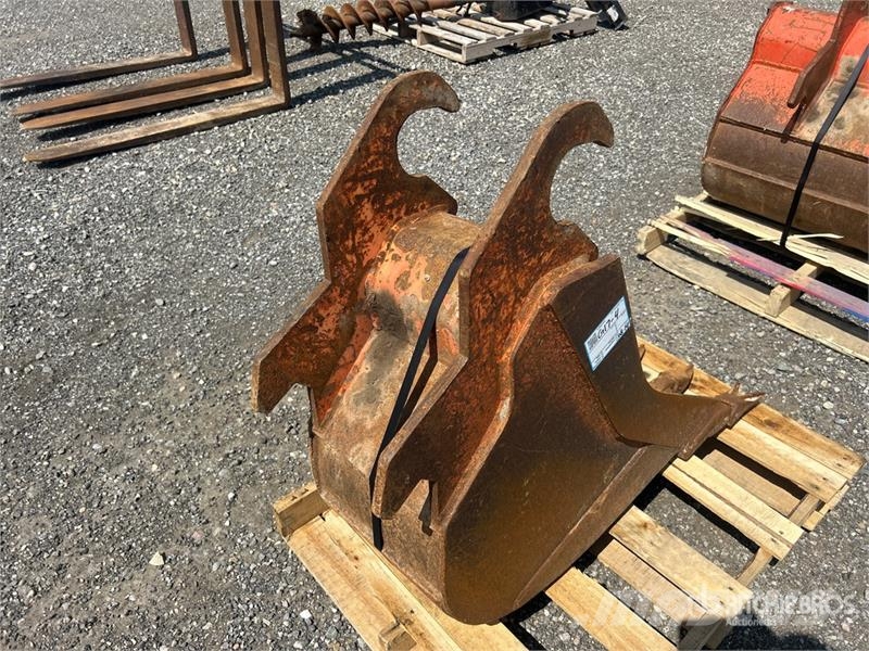  18 in Q/C Digging Excavator Bucket Godet