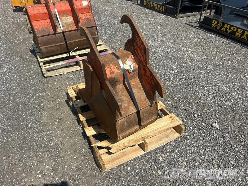  18 in Q/C Digging Excavator Bucket Godet