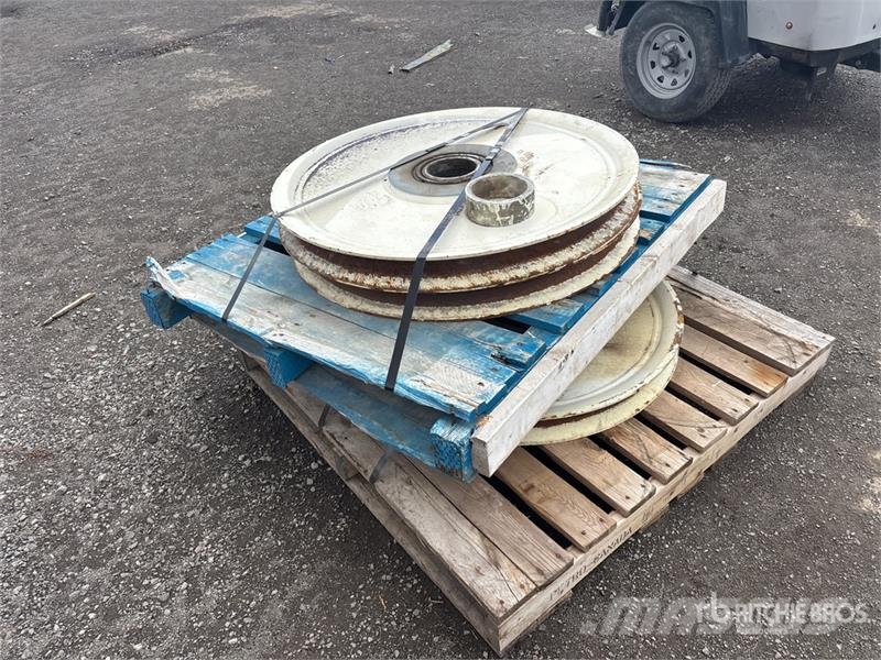 19 in Pulley and Pulley Cover - Fits Liebherr HS85 Pacēlāju/krānu aprīkojums