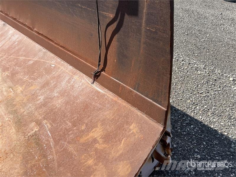20.5 ft x 5 ft 11 in x 8 ft Truck Dump Body Billenő teherautók