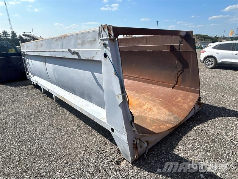 20.5 ft x 5 ft 11 in x 8 ft Truck Dump Body Billenő teherautók