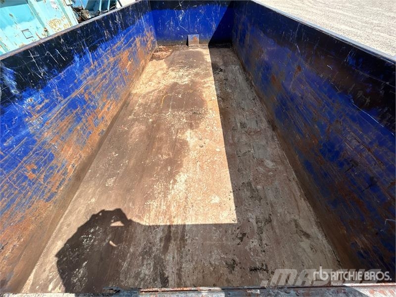  20 yd Roll-Off Container Специални контейнери