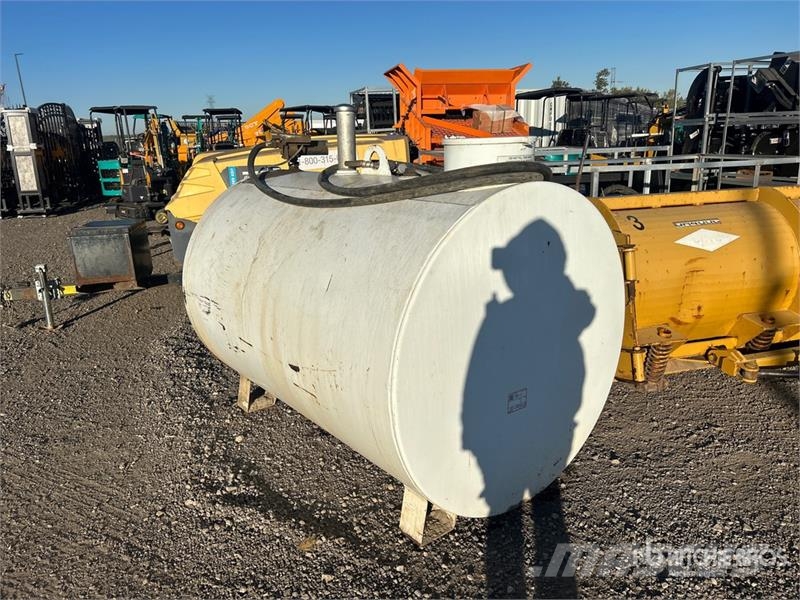 2200 L Steel Diesel Fuel Tank Üzemanyag- és adaléktartályok