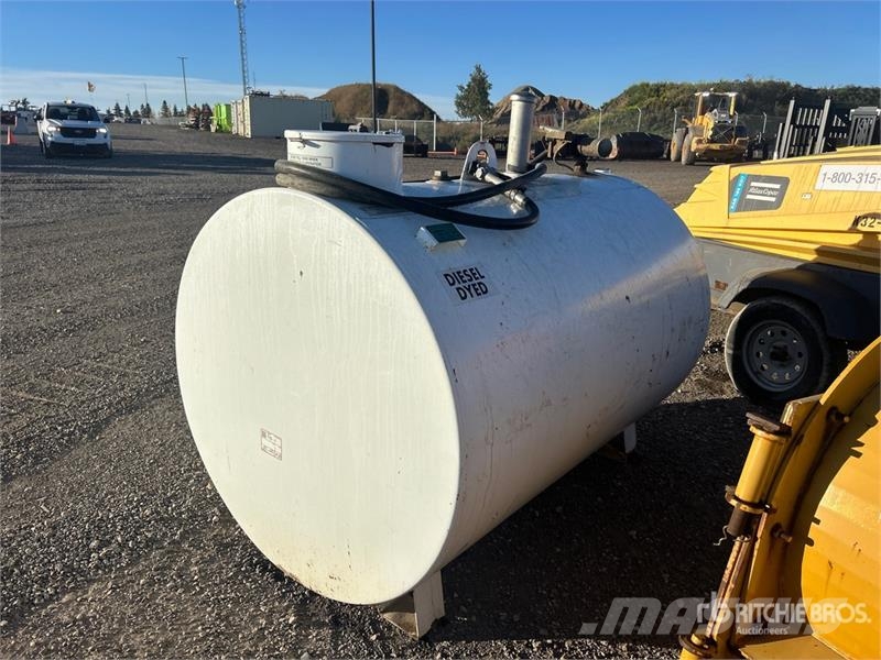 2200 L Steel Diesel Fuel Tank Üzemanyag- és adaléktartályok