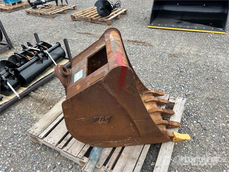 23 in Digging Bucket Godet