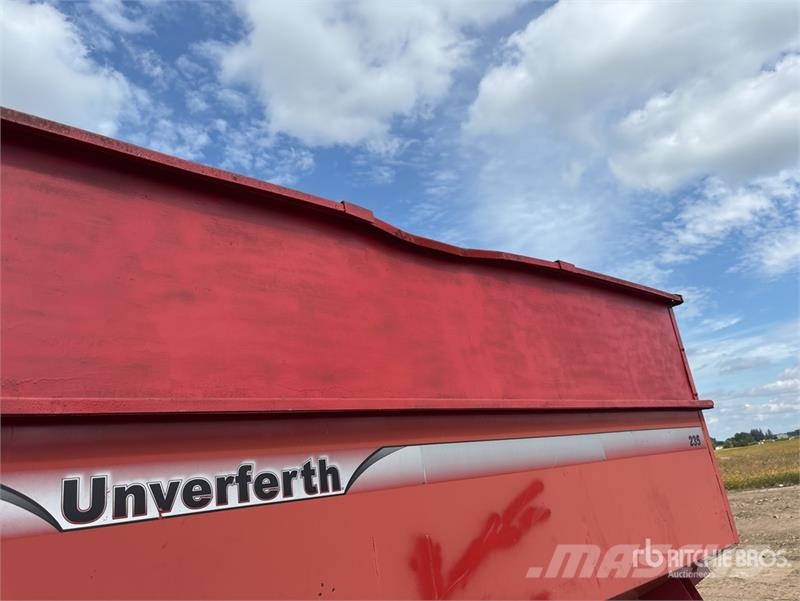 235 bu T/A Grain Wagon Viljavaunut