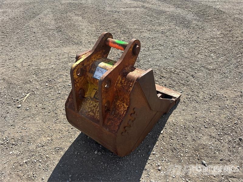 24 in Backhoe Rear Bucket Kanalak
