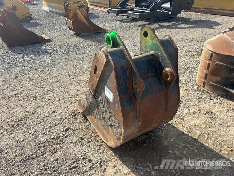 24 in Digging Backhoe Rear Bucket Kanalak