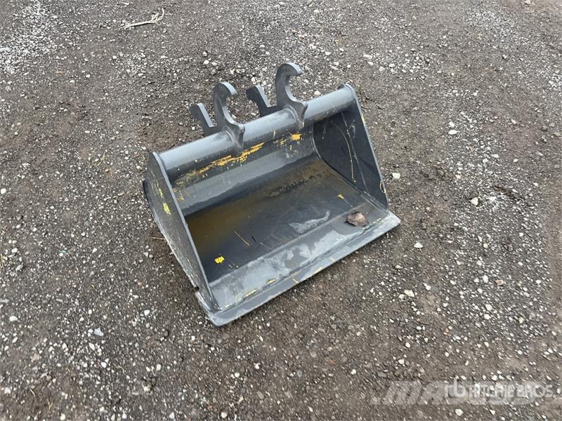  24 in Q/C Cleanup Excavator Bucket - Fits Hitachi  Ковші