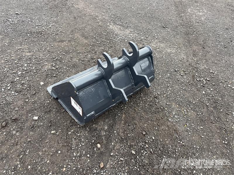  24 in Q/C Cleanup Excavator Bucket - Fits Hitachi  Ковші