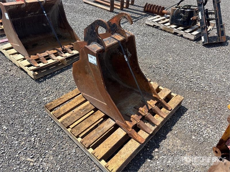 24 in Q/C Digging Excavator Bucket Godet