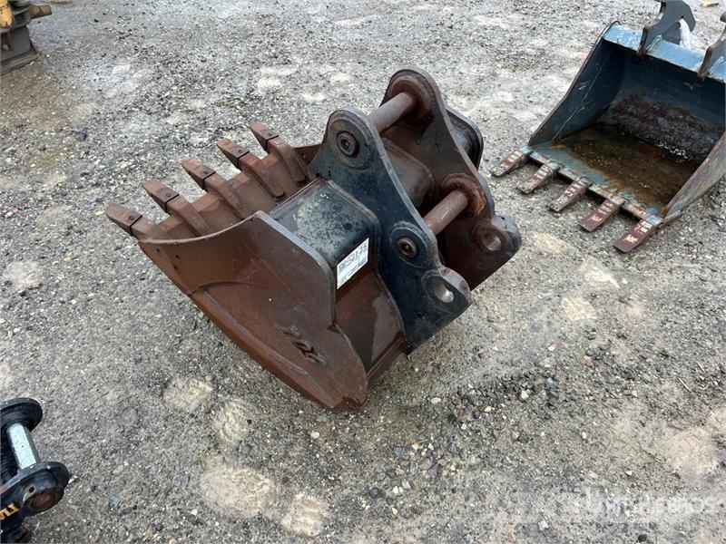  24 in Q/C Digging Excavator Bucket Buckets