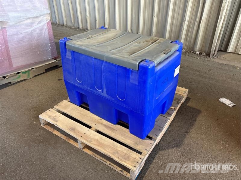 240 L DEF Tank Kraftstoff- und Zusatzstoffbehälter