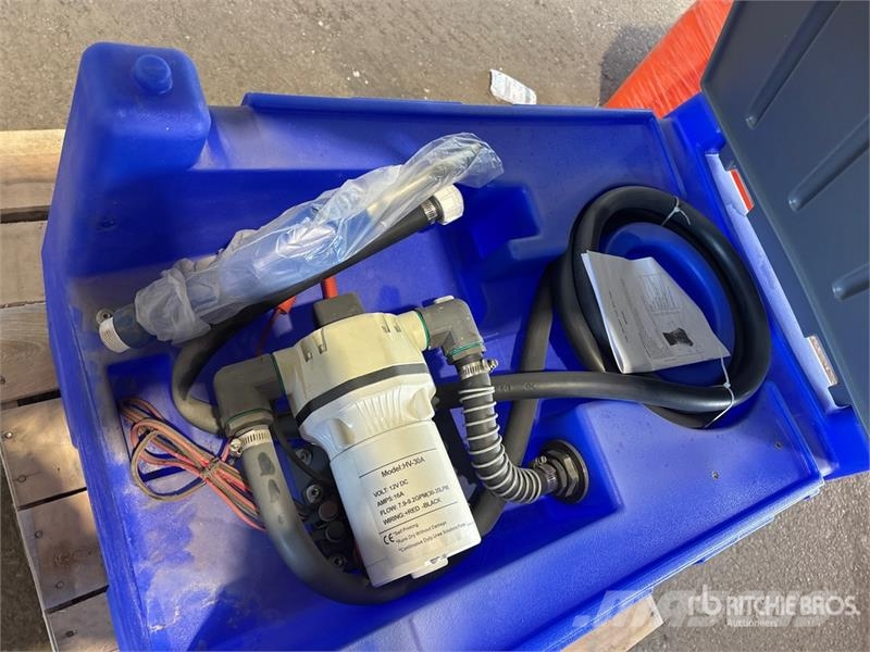 240 L DEF Tank Kraftstoff- und Zusatzstoffbehälter