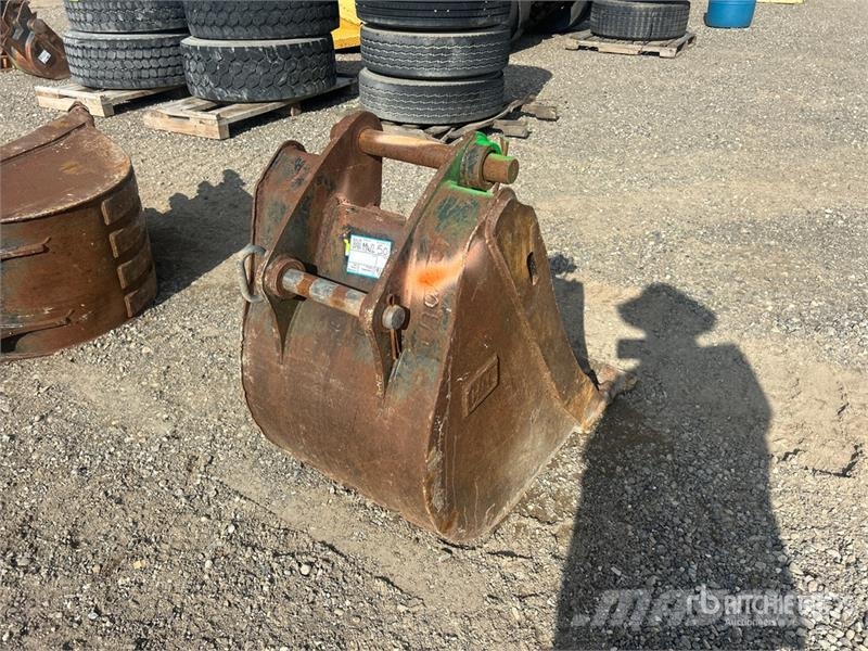 26 in Digging Backhoe Rear Bucket Kanalak