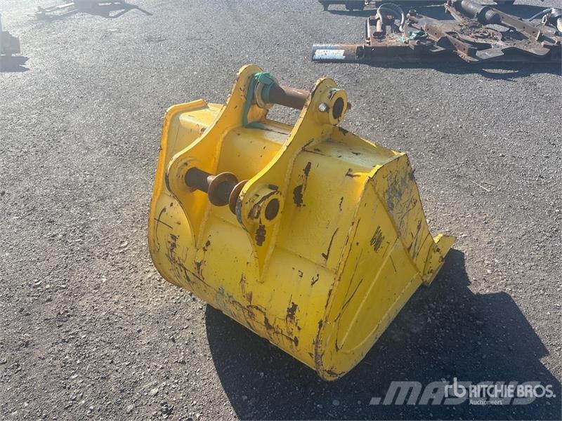 28 in Q/C Digging Excavator Bucket 挖斗