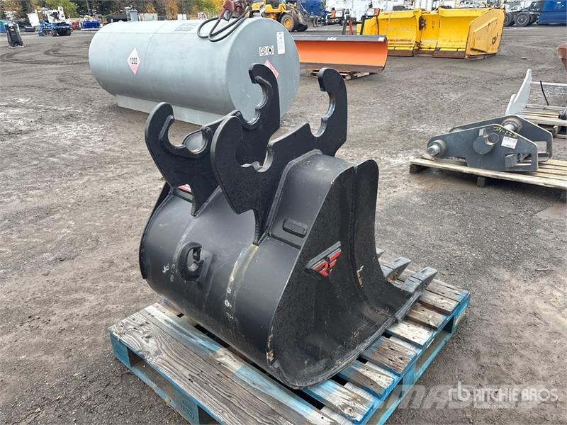  30 in 0.43 cyd Digging Excavator Bucket - Fits Cat دلاء