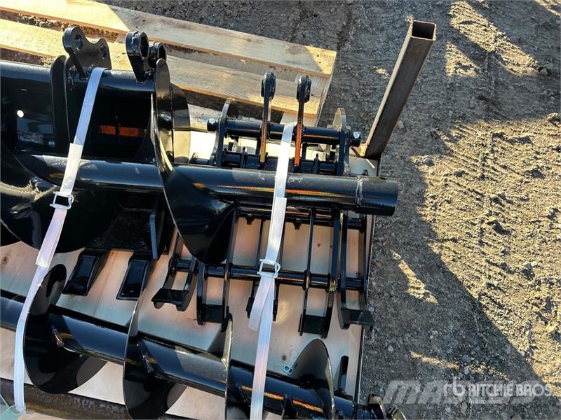 30 in Mini Excavator Set (Unused) Andre komponenter