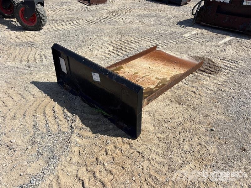 30 in Skid Steer Gravel Scoop Other components