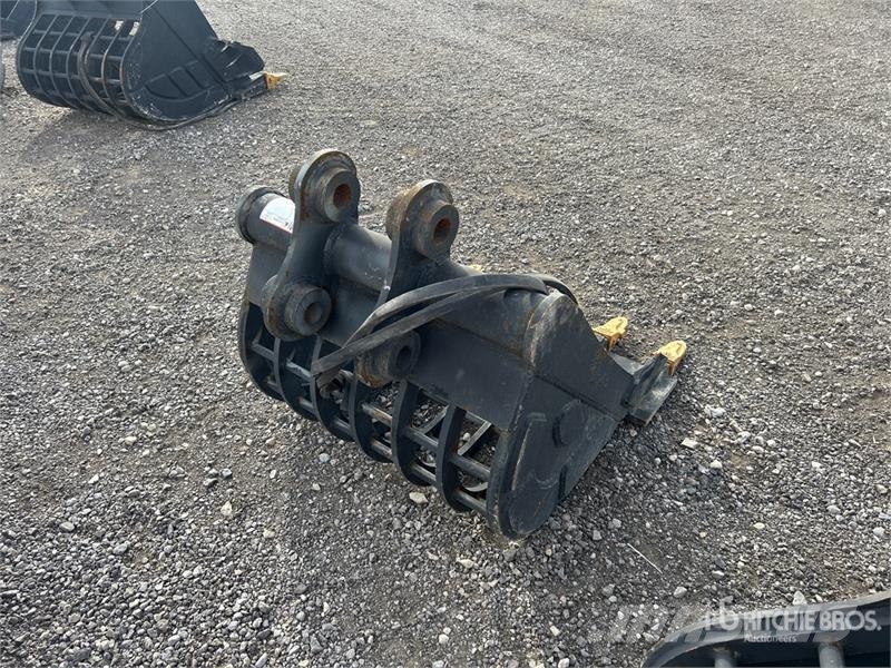 31 in Skeleton Excavator Bucket Godet