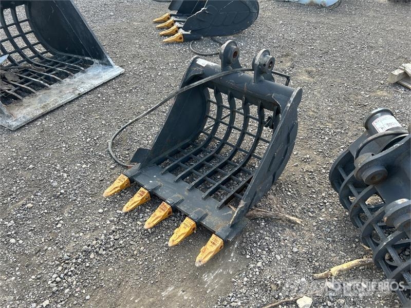  31 in Skeleton Excavator Bucket Godet