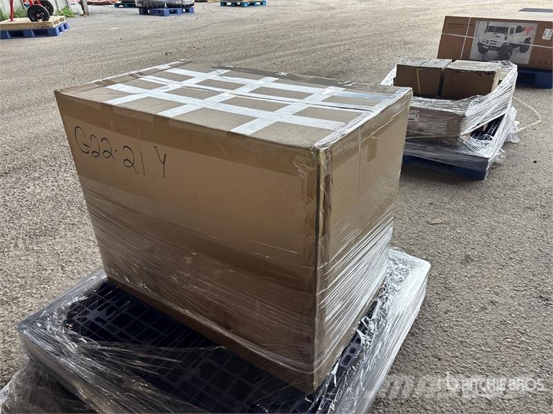  32 ft Inflatable Autobody Spray Paint Booth (Unuse Gradbeništvo - drugo