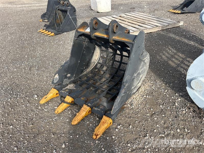  33 in Skeleton Excavator Bucket Godet
