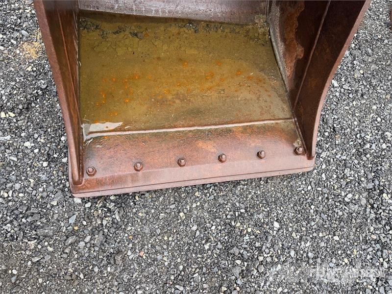 34 in Cleanup Excavator Bucket Kanalak