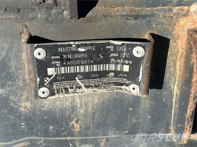 35 in Skid Steer Grapple Bucket Pinze